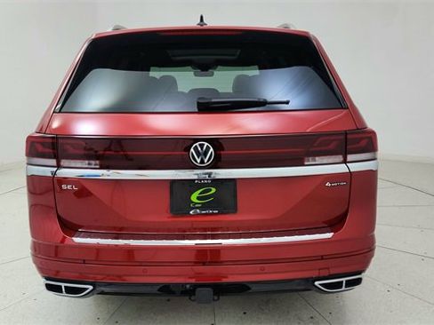 Used 2025 Volkswagen Atlas SEL Premium R-Line image 5