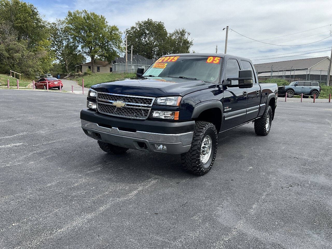 Used 2005 Chevrolet Silverado 2500 LS w/ Heavy-Duty Power Package AWD/4WD image 38