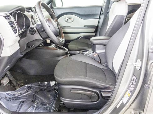 Used 2015 Kia Soul image 19