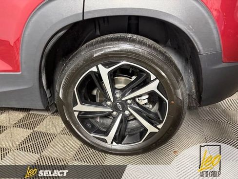 Used 2023 Chevrolet TrailBlazer RS w/ Sun and Liftgate Package AWD/4WD image 28