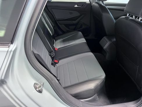 Certified 2025 Volkswagen Jetta SE FWD image 12