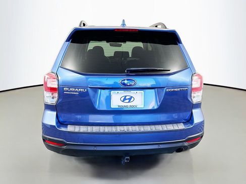 Used 2018 Subaru Forester 2.5i Touring image 6