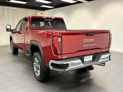 New 2026 GMC Sierra 2500 SLT AWD/4WD image 3