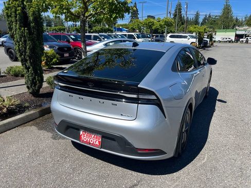 Certified 2026 Toyota Prius Plug-In Hybrid FWD image 7
