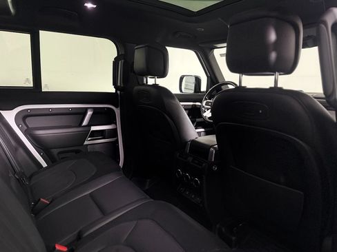 Used 2022 Land Rover Defender 110 X-Dynamic HSE AWD/4WD image 22