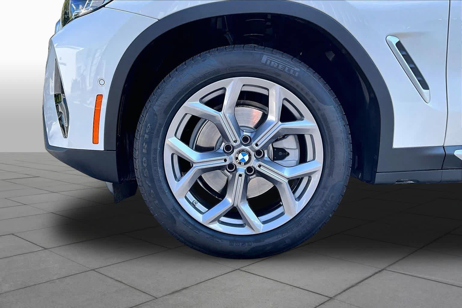 Used 2024 BMW X3 xDrive30i w/ Convenience Package AWD/4WD image 11