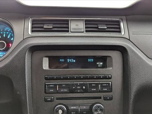 Used 2014 Ford Mustang V6 image 19