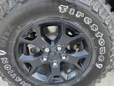 Used 2020 Jeep Wrangler Sport AWD/4WD image 10