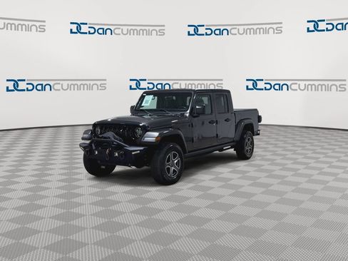 Used 2021 Jeep Gladiator Sport AWD/4WD image 4