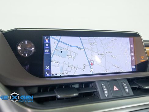 Used 2019 Lexus ES 350 w/ Accessory Package FWD image 19