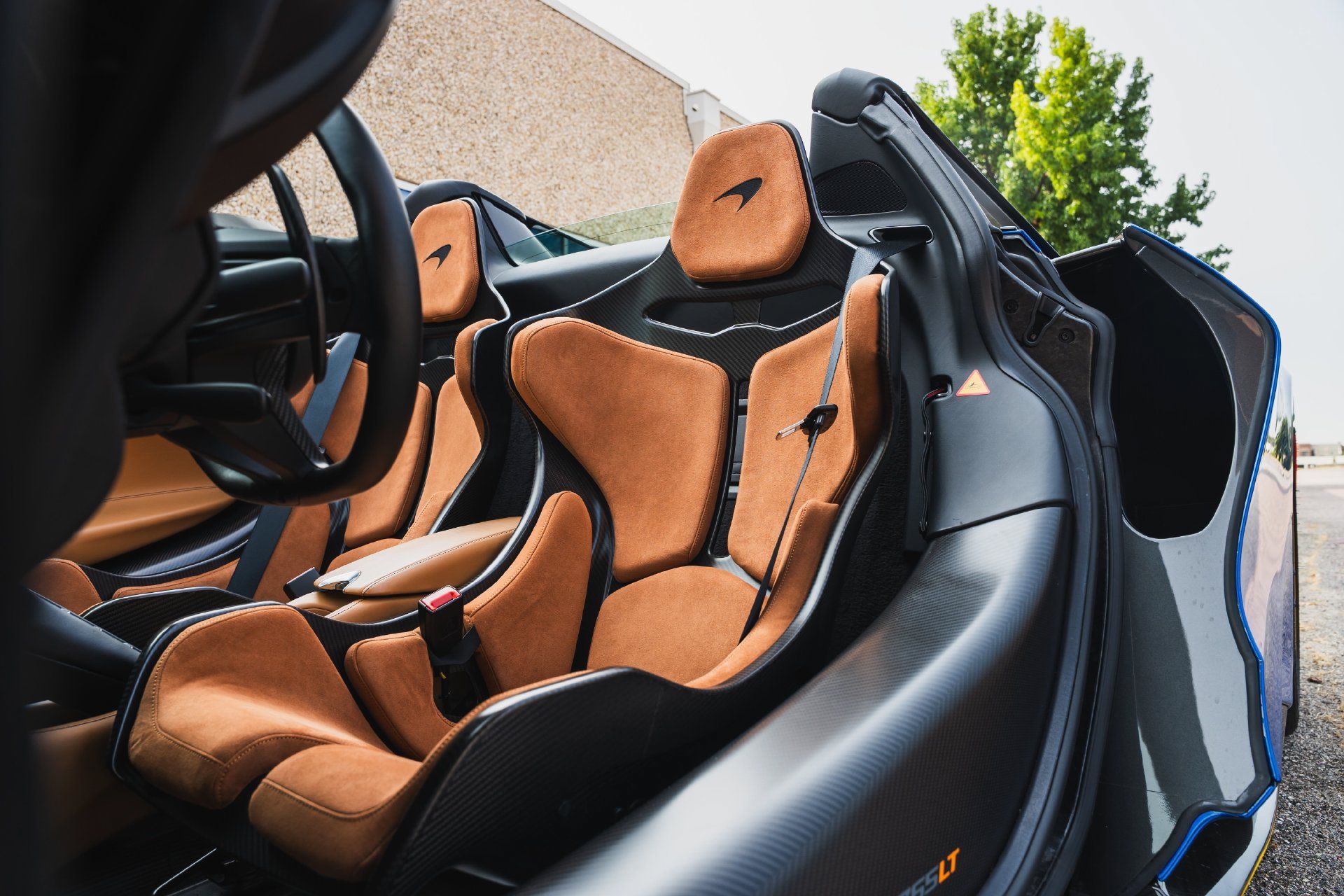 Used 2022 McLaren 765LT RWD image 39