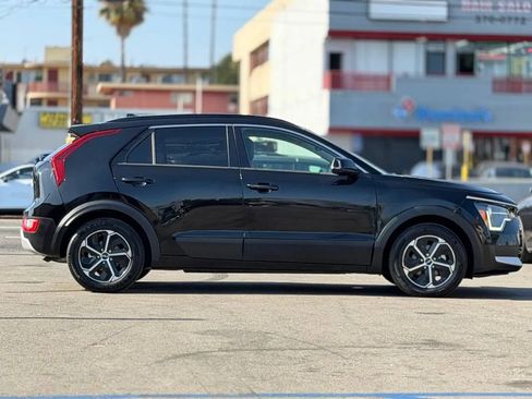 Used 2023 Kia Niro EX FWD image 20