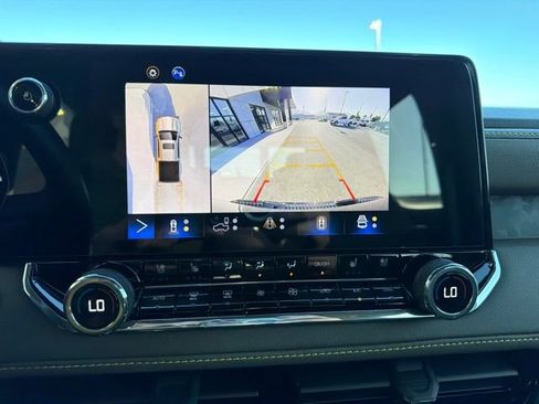 Used 2023 Chevrolet Colorado ZR2 w/ ZR2 Convenience Package III AWD/4WD image 22