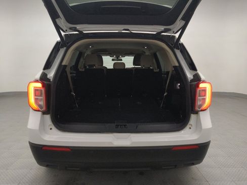 Used 2021 Ford Explorer image 29