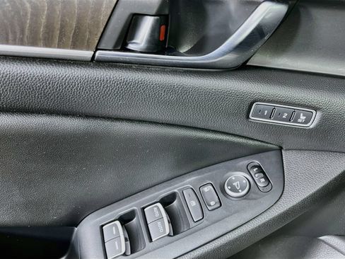 Used 2019 Honda Accord EX-L image 26