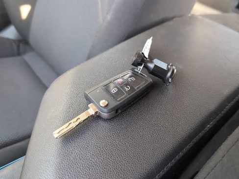 Certified 2021 Volkswagen Jetta S image 25