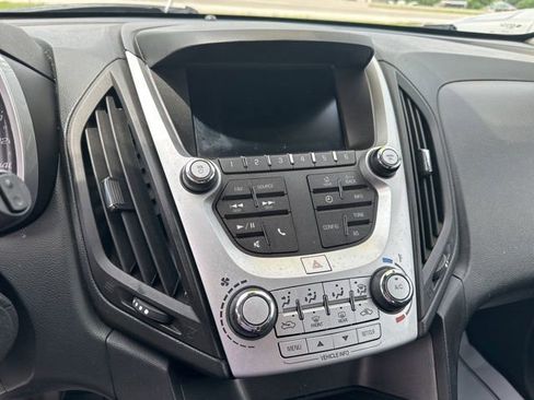 Used 2017 Chevrolet Equinox LS AWD/4WD image 21