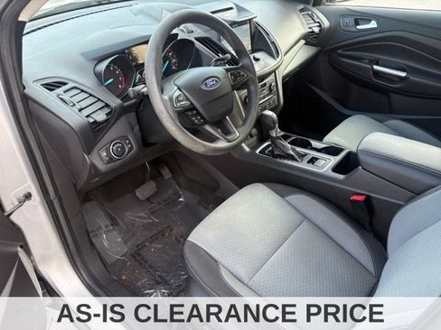 Used 2017 Ford Escape SE w/ Equipment Group 201A AWD/4WD image 37