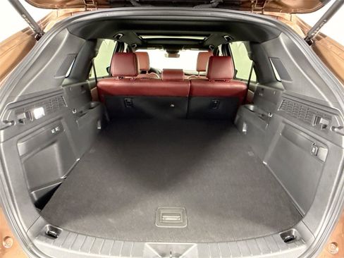 Certified 2025 MAZDA CX-70 3.3 Turbo S w/ Premium Package image 41