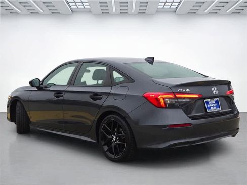 Used 2022 Honda Civic Sport image 4