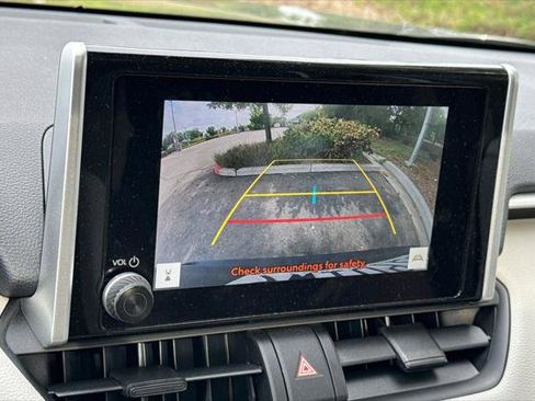 Certified 2025 Toyota RAV4 XLE w/ Convenience Package AWD/4WD image 28