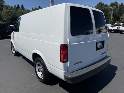 Used 2002 Chevrolet Astro RWD image 6