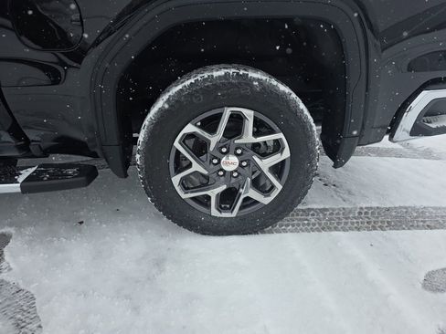 New 2026 GMC Sierra 1500 SLT w/ SLT Premium Plus Package image 32