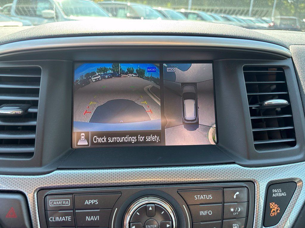 Used 2018 Nissan Pathfinder SL AWD/4WD image 13
