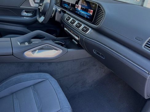 New 2025 Mercedes-Benz GLE 53 AMG 4MATIC Coupe image 18