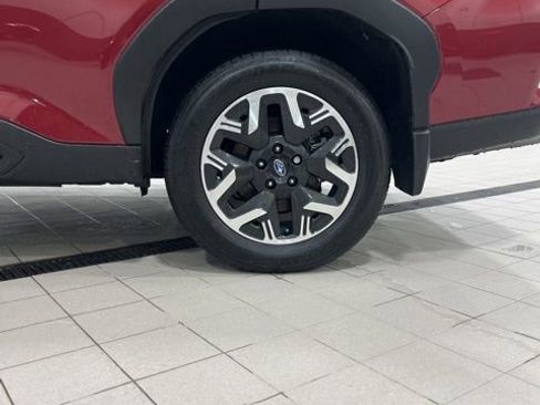 Certified 2025 Subaru Forester Premium image 21