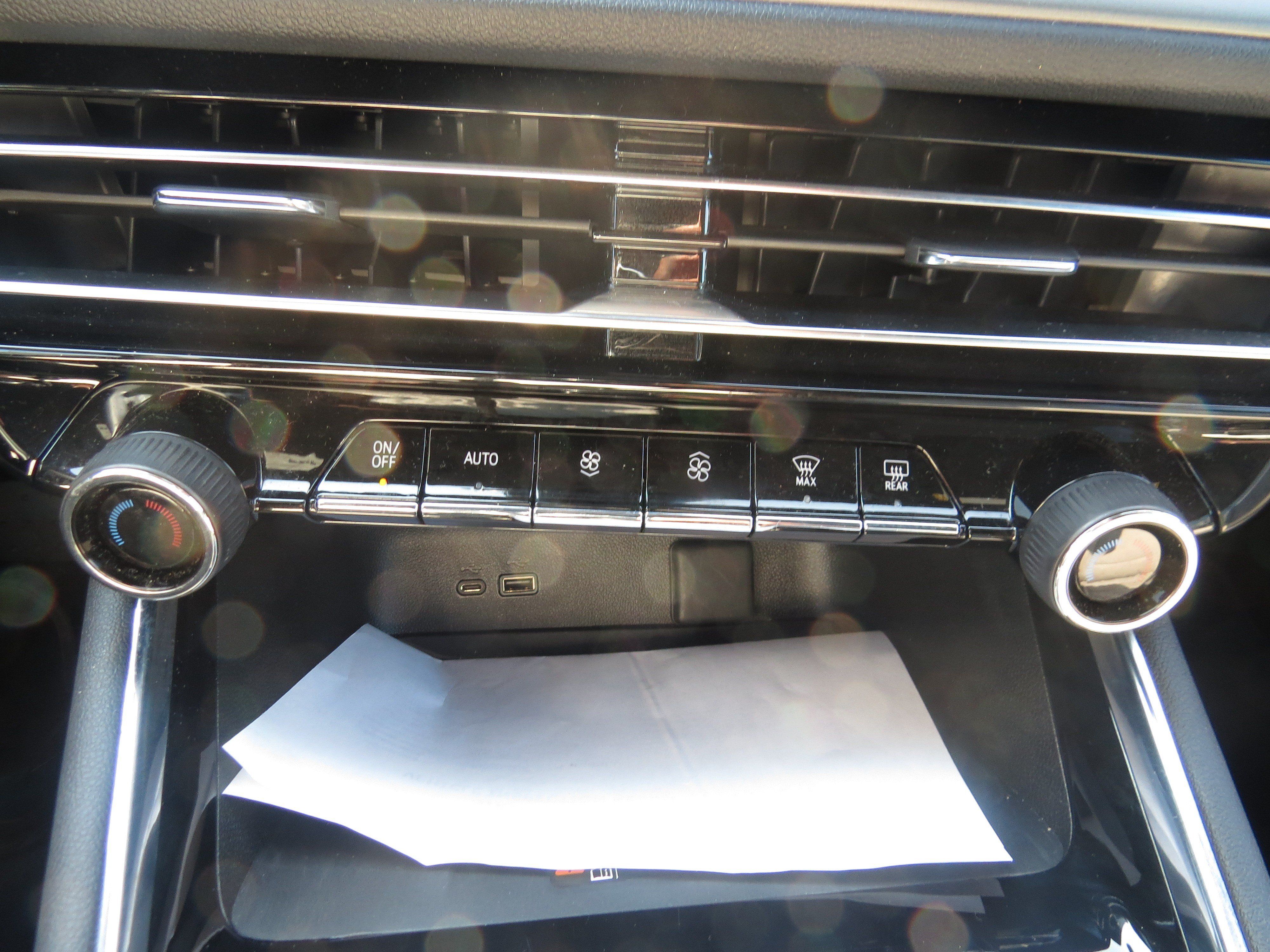 Used 2026 Chevrolet Traverse LT w/ Driver Confidence Package FWD image 25