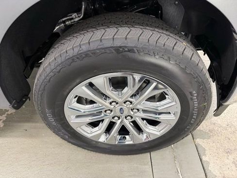 New 2025 Ford F150 Lariat w/ Equipment Group 501A Mid image 5