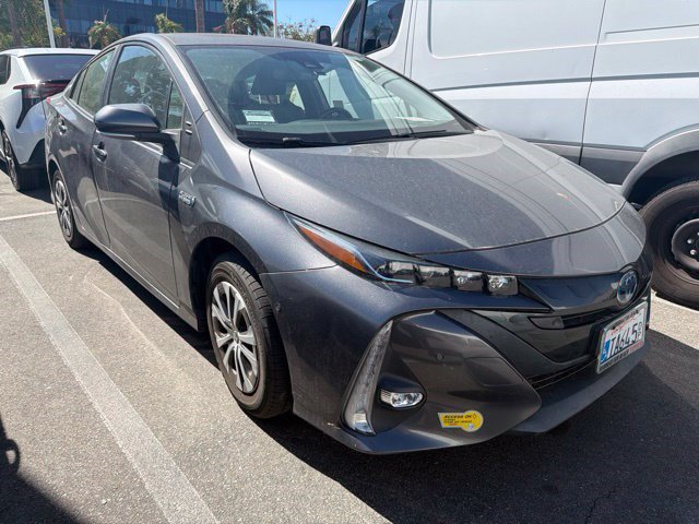 Used 2022 Toyota Prius Prime Limited FWD image 3