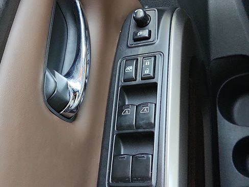 Used 2023 Nissan Titan Platinum Reserve w/ Moonroof Package AWD/4WD image 23