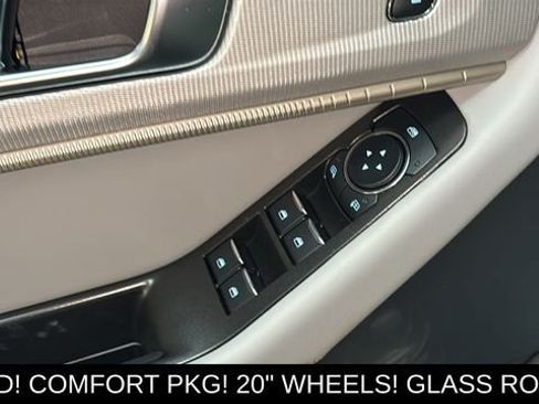 New 2026 Ford Explorer Active w/ Active Comfort Package AWD/4WD image 10