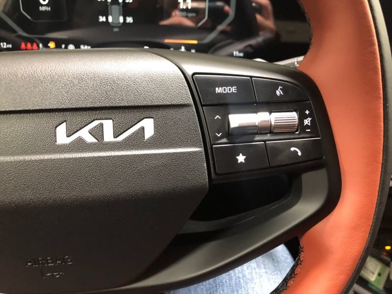 New 2026 Kia Sportage SX FWD image 24