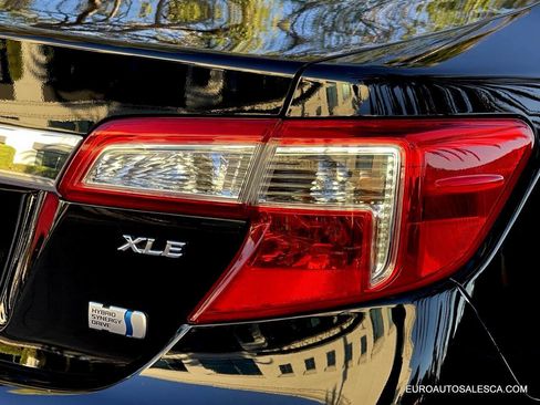 Used 2012 Toyota Camry XLE image 14