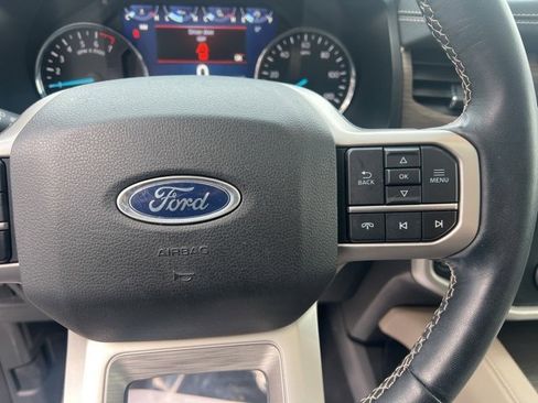 Used 2023 Ford Expedition Limited image 30