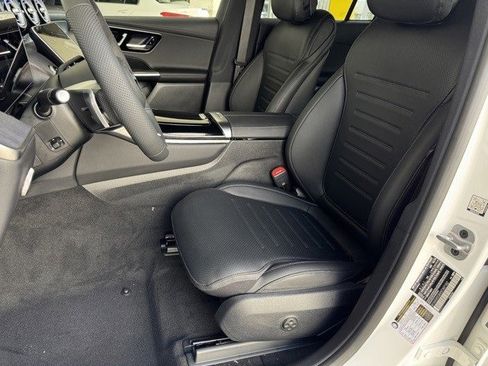 New 2025 Mercedes-Benz GLC 350e 4MATIC image 13