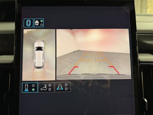 New 2026 GMC Yukon AT4 w/ LPO, Floor Liner Package image 32