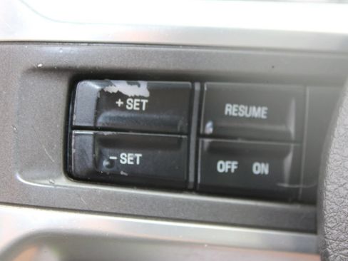 Used 2010 Ford Mustang GT RWD image 21