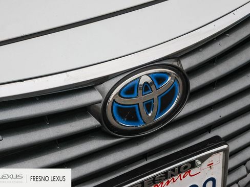 Used 2022 Toyota Avalon XLE image 11