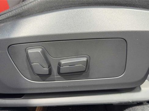 Used 2025 BMW X1 xDrive28i image 14