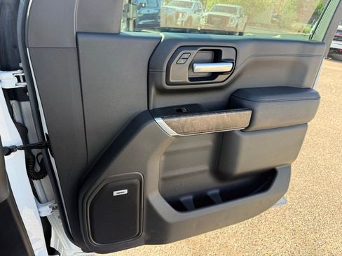 Used 2020 GMC Sierra 2500 Denali w/ Denali Ultimate Package image 16