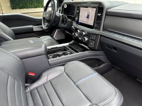 Certified 2025 Ford F350 Platinum AWD/4WD image 15