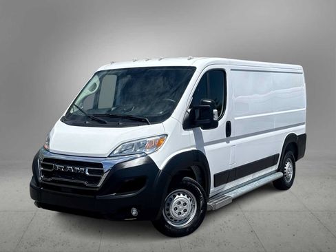 Used 2025 RAM ProMaster 2500 w/ U-Haul Equipment Group FWD image 1