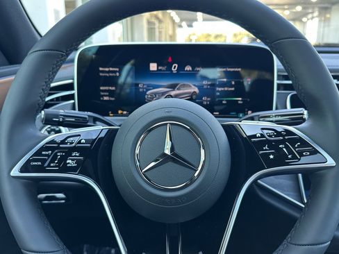New 2026 Mercedes-Benz E 450 4MATIC Sedan image 23