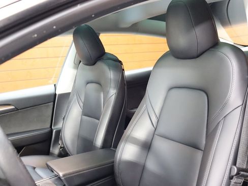 Used 2023 Tesla Model 3 Standard Range RWD image 33