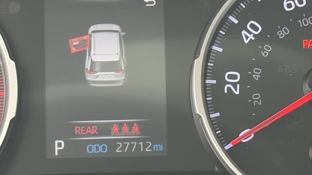 Used 2020 Toyota RAV4 XLE Premium FWD image 18