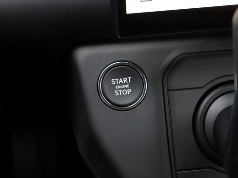 Used 2026 Land Rover Defender 110 S AWD/4WD image 27